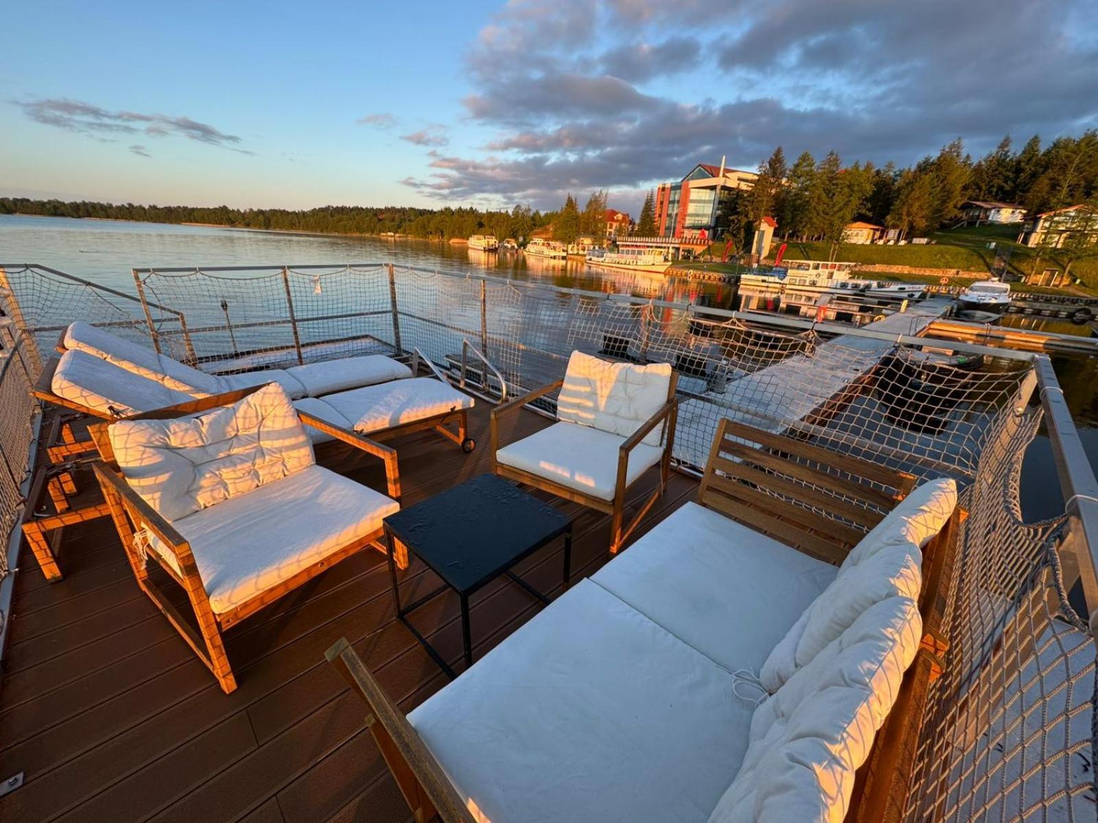 Domek Na Wodzie - Houseboat -Sauna, Taras Na Dachu, Dwie Sypialnie Mikołajki Eksteriør bilde