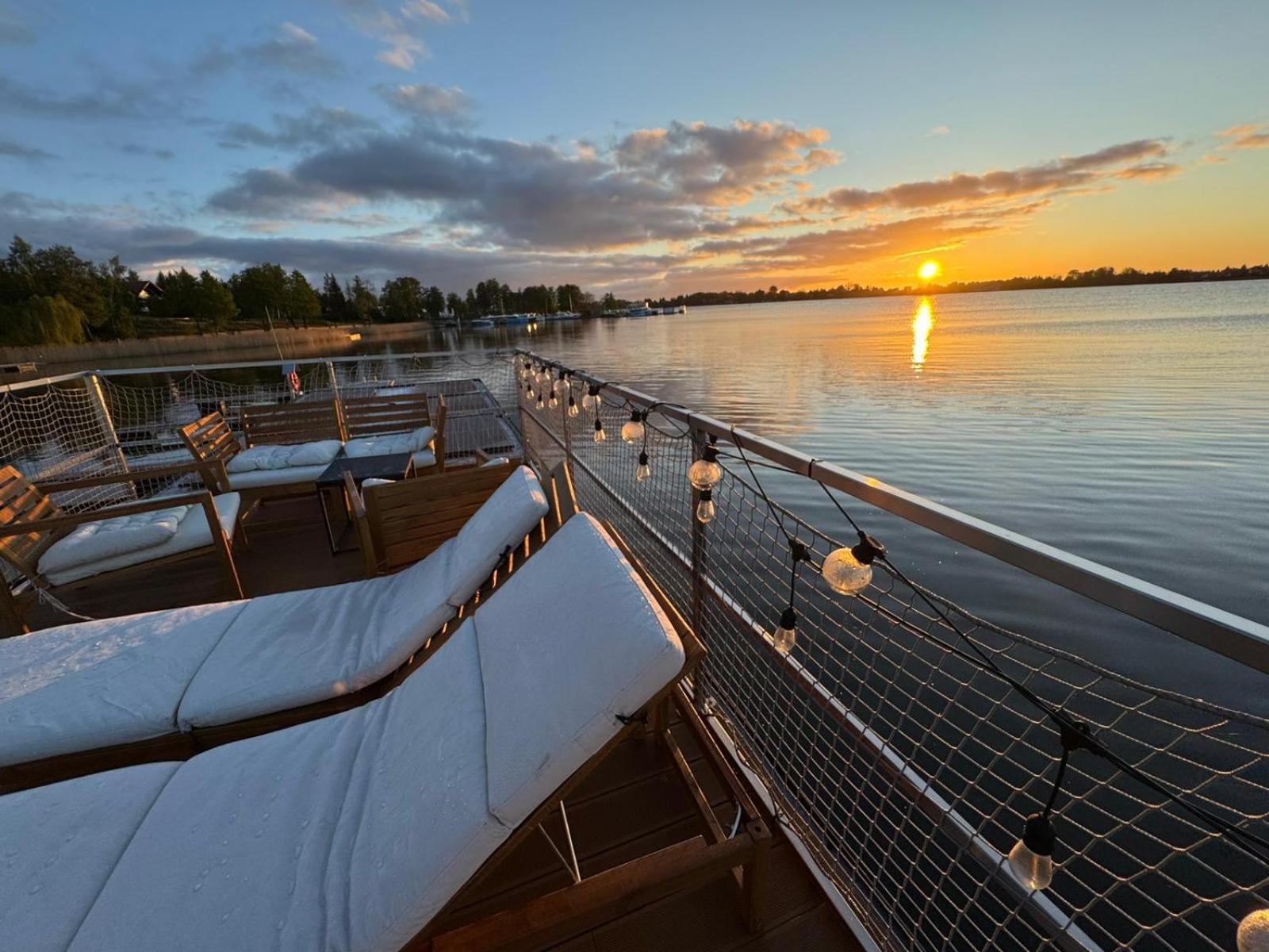 Domek Na Wodzie - Houseboat -Sauna, Taras Na Dachu, Dwie Sypialnie Mikołajki Eksteriør bilde